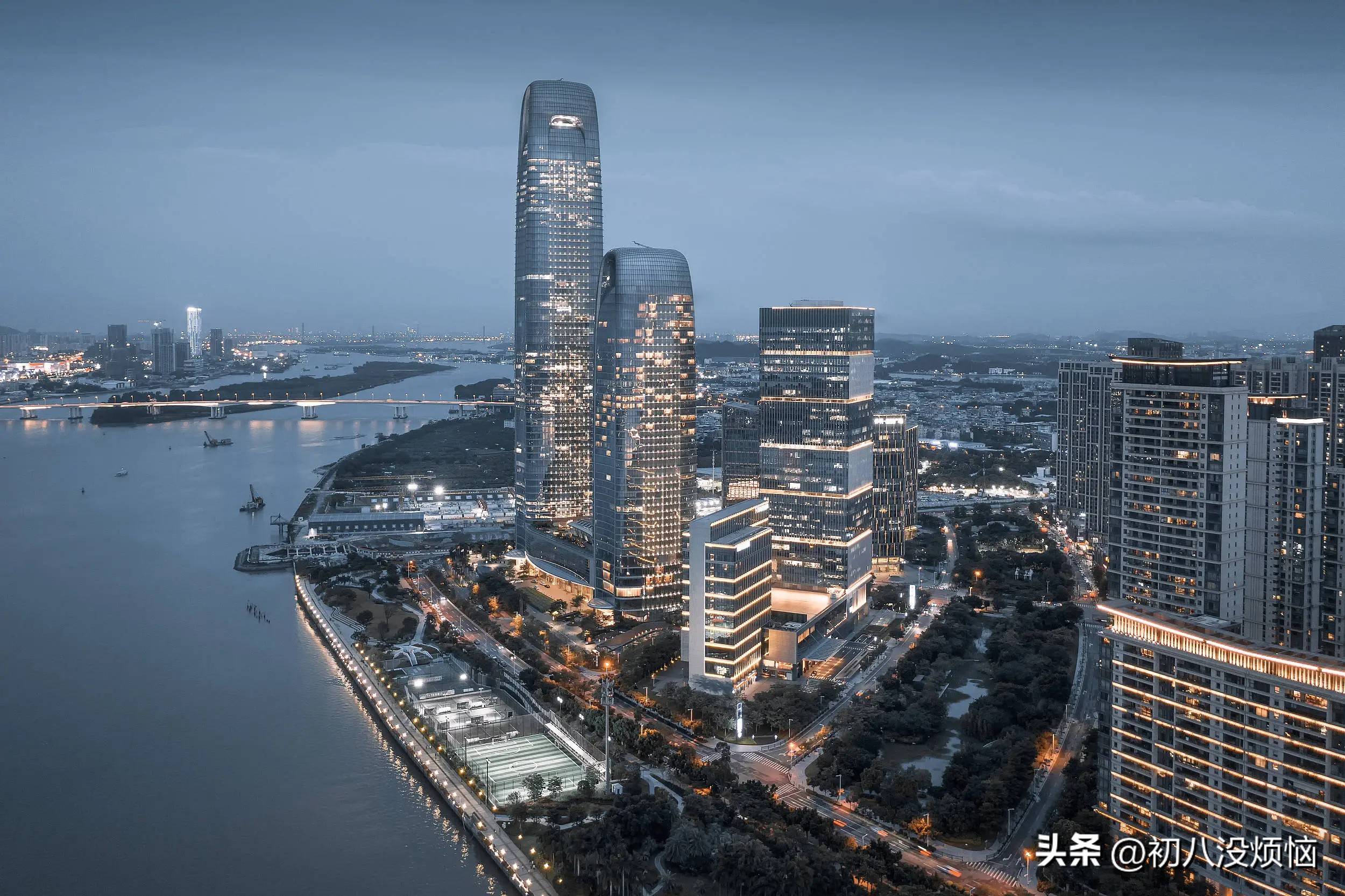 "房地产三巨头"收入差距:中海3106亿,华润2788亿元,保利多少